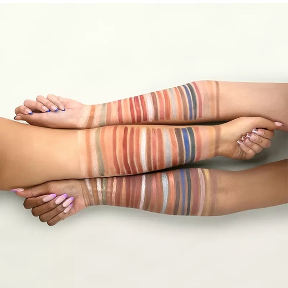 BRAND NEW CIATE LONDON ROYAL EDITION 25-PIECE EYESHADOW PALETTE, 35g/1.23oz - Picture 3 of 3